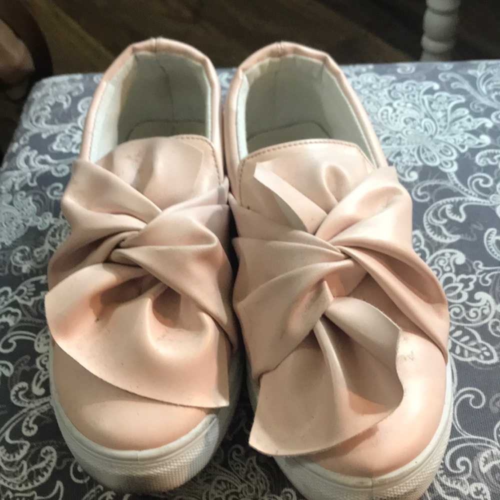 Pink leather bow detail slip on shoe